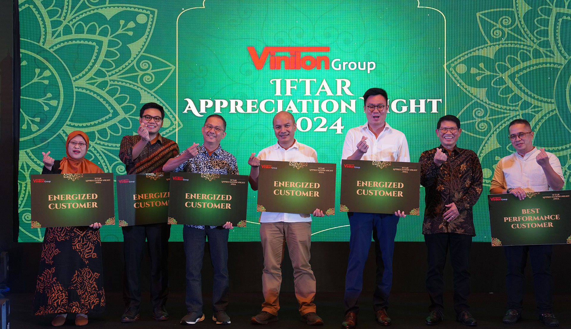 Adjis-Doa-Ibu-Ramaikan-Acara-Buka-Bersama-Vinilon-Group-di-Shangri-La-Jakarta2